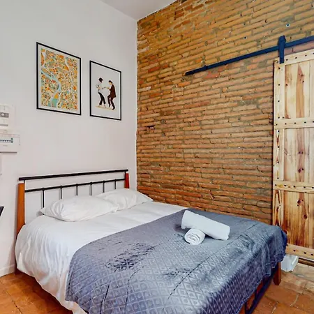 Apartment Em 9 - Hypercentremetro Carmes A 5 Min